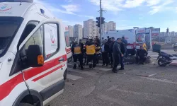 Diyarbakır’da iki araç çarpıştı, bir kişi hastanelik oldu