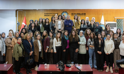 Diyarbakır’da kadın emekçiler taleplerini dile getirdi