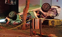 Diyarbakır’da kaldırıma savrulan otomobil can aldı