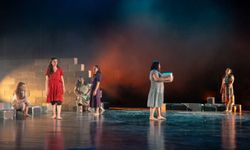 Diyarbakır'da Kürtçe tiyatro ödülleri sahiplerini buldu