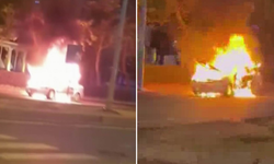 Diyarbakır’da seyir halindeki araç alev topuna döndü