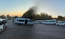Diyarbakır’daki asırlık durakta büyük çile: Şoförler sığınacak yer arıyor