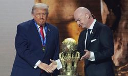 FIFA Barış Ödülü'nün ilk sahibi Donald Trump oldu