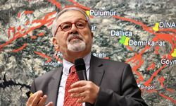 Naci Görür’den Dersim depremi sonrası uyarı: Eli kulağında