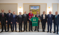 Amedspor Heyeti, Barzani ile görüştü