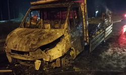 Diyarbakır’da seyir halindeki araç bir anda alev aldı