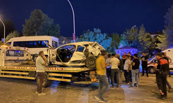 Diyarbakır’da 4 araç birbirine girdi: 2 yaralı