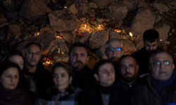 Diyarbakır’da 6 Şubat depreminde hayatını kaybedenler anıldı