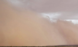 Kum fırtınası trafik kazasına sebep oldu: 4 ölü, 29 yaralı