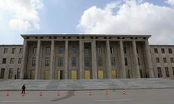 TBMM stajyer öğrenci istismarı davasında 5 tahliye