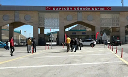 Kapıköy'de hareketlilik sürüyor: İran’dan Türkiye’ye gelenler konuştu