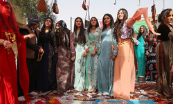 YYÜ öğrencileri Kürt Ulusal Kıyafet Günü’nü kutladı