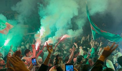 Amedspor'un zaferini halk kutladı