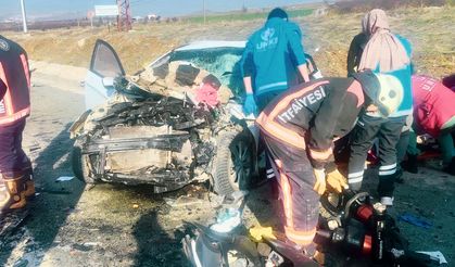 Elazığ’dan Malatya’ya giden aile trafik kazasında hayatını kaybetti