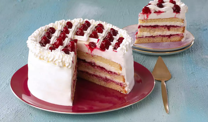 Iğdır'da yaş pasta zehirlenmesi: 79 kişi hastaneye başvurdu