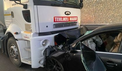 Van-Hakkari karayolunda feci kaza: 2 ölü, 4 yaralı