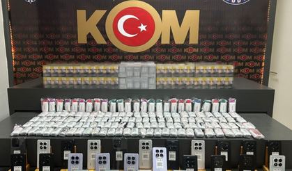 Batman’da kaçakçılık operasyonu: Binlerce kaçak ürün ele geçirildi