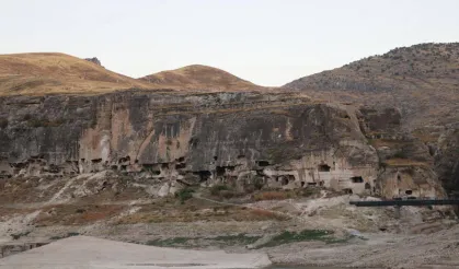 Hasankeyf’te 5 bin yıllık mağaralar turizme açılıyor