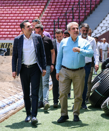 Amedspor, Diyarbakır Stadyumu için yetkililerle görüştü