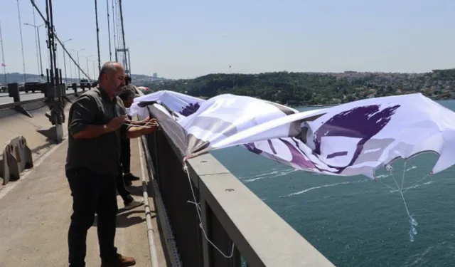 DEM Parti Boğaziçi Köprüsü'ne pankart astı: Kayyum defol