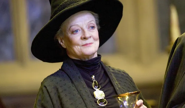 Sinema dünyası yasta: Dame Maggie Smith hayata veda etti