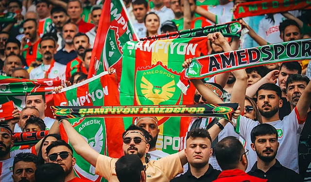 Amedspor taraftarı Ersun Yanal'a istifa çağrısı