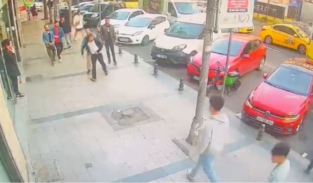 İstanbul’da skandal: Polislere silah çeken adam gözaltında!