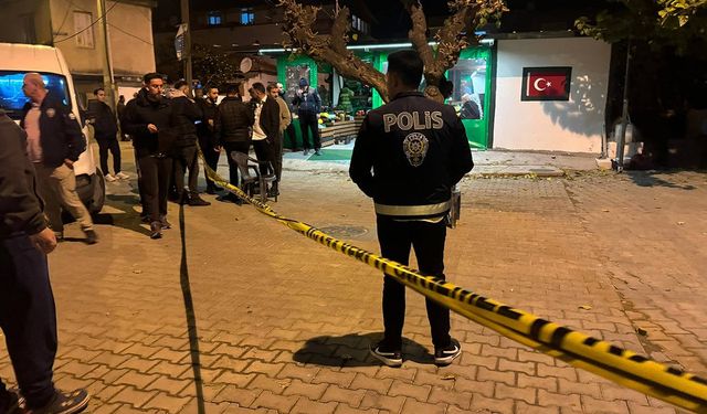 İzmir’de polise silahlı saldırı: 3 polis yaralandı, 2’sinin durumu ağır