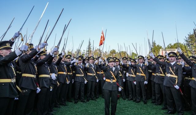 Teğmenler için disiplin süreci başlatıldı