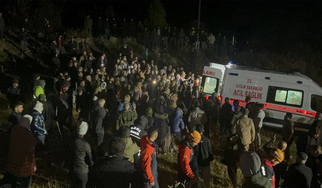 Van'da kaya parçası çobanların üzerine düştü: Ölü ve yaralı var