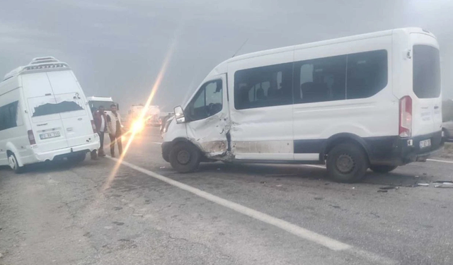 Diyarbakır'da yol bakım çalışması kazaya neden oldu: 2 yaralı
