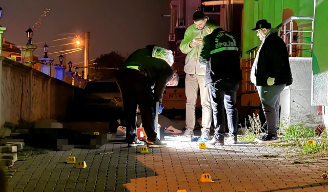 Sakarya'da aileler arasında çıkan silahlı kavga 5 can aldı