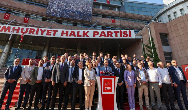 CHP lideri Özgür Özel tüm İl Başkanlarını İstanbul’a çağırdı
