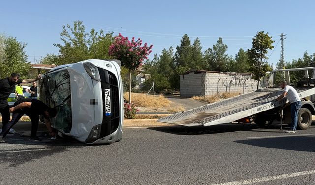 Diyarbakır’da iki otomobil çarpıştı: 1 yaralı