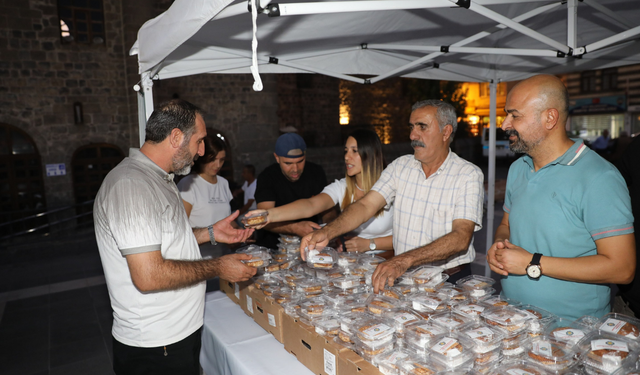 Diyarbakır’da Mevlit Kandili etkinliği yapıldı