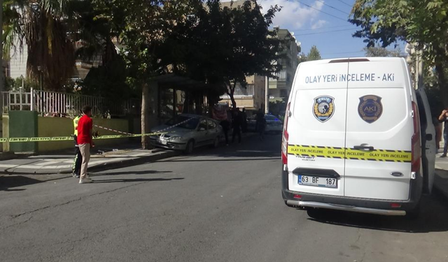 Urfa’da otomobil öğrencilerin arasına girdi, 1 ölü 3 yaralı