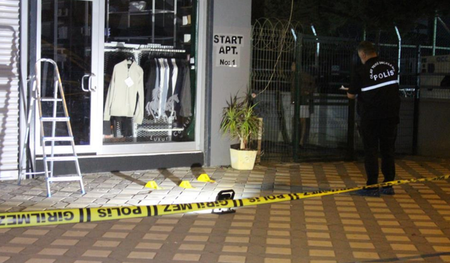 Adana’da giyim mağazasına bombalı saldırı