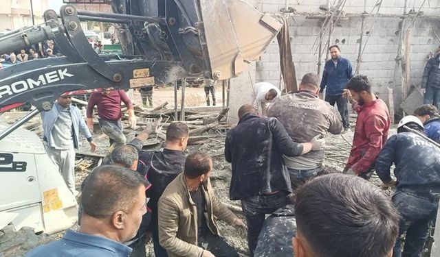 Urfa'da inşaatta çökme, 5 İşçi altında kaldı