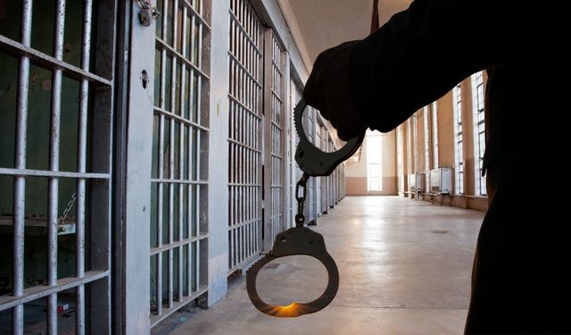 Hastalık nedeniyle bin 353 kişi tahliye edildi