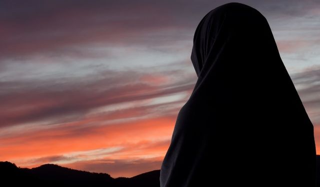 Mahkemeden başörtülü hakim adayına ret kararı