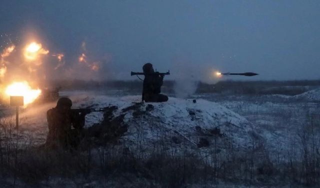 Rusya, Ukrayna'ya bombardıman yaptı İlerleyişi sürüyor