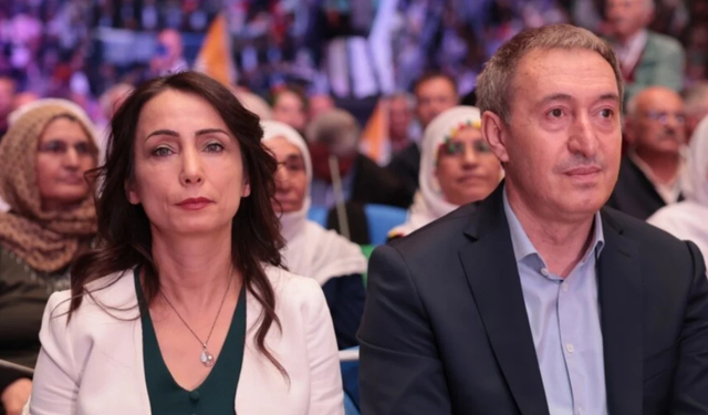 DEM Parti, Nusaybin’de grup toplantısı için bir araya geldi