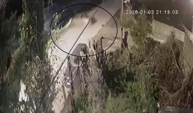 Hatay’da korku dolu anlar: Otomobil su kanalına uçtu