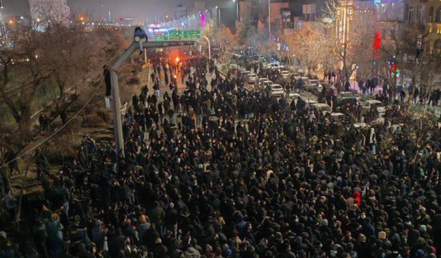 Trump: İranlı yetkililer müzakere talebinde bulundu