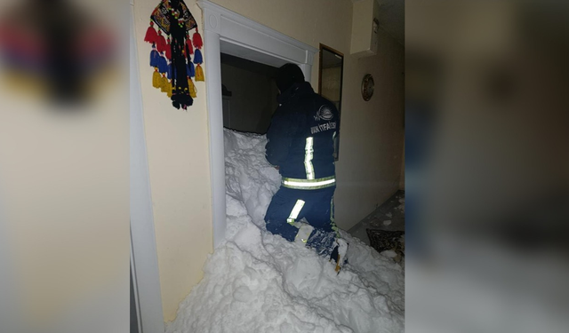 Van’da çığ felaketi: 1 kişi kayıp, 22 ev boşaltıldı