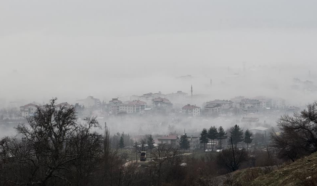 486 yıllık Atak Ulu Camii sisle kaplandı: Tarih ve doğa aynı karede