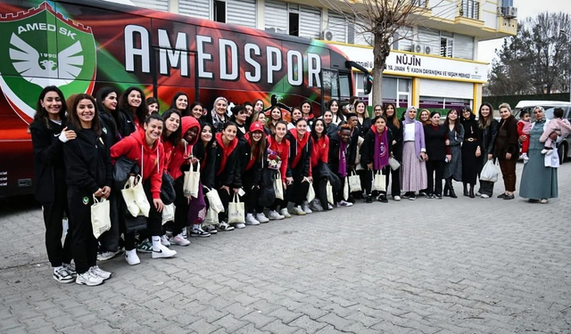 Amedspor’dan 8 Mart haftasında anlamlı buluşma: Kadınlar dayanışmada bir araya geldi