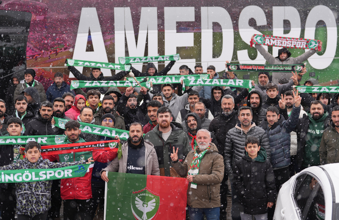 Amedspor’a yol boyu moral desteği: Bingöl ve Karlıova’da coşkulu karşılama