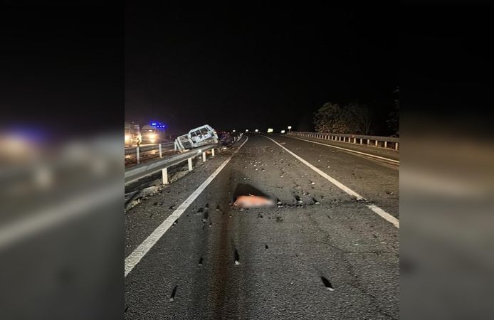 Elazığ-Diyarbakır yolunda İl Özel İdaresi aracı kaza yaptı