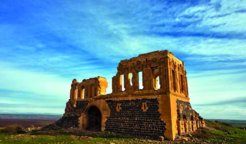 Geçmişin izlerini taşıyan anıt: Güzelşeyh Kasrı ve Medresesi